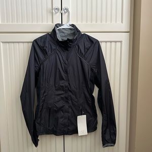 NWT - Lululemon - Women's Run: Essential Jacket - Color: Black - Size: 6
